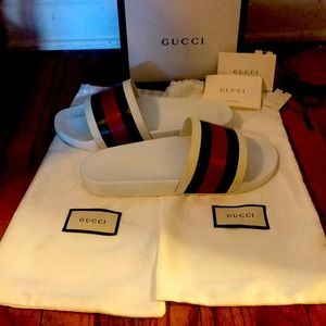 Men’s white Gucci slides size 9